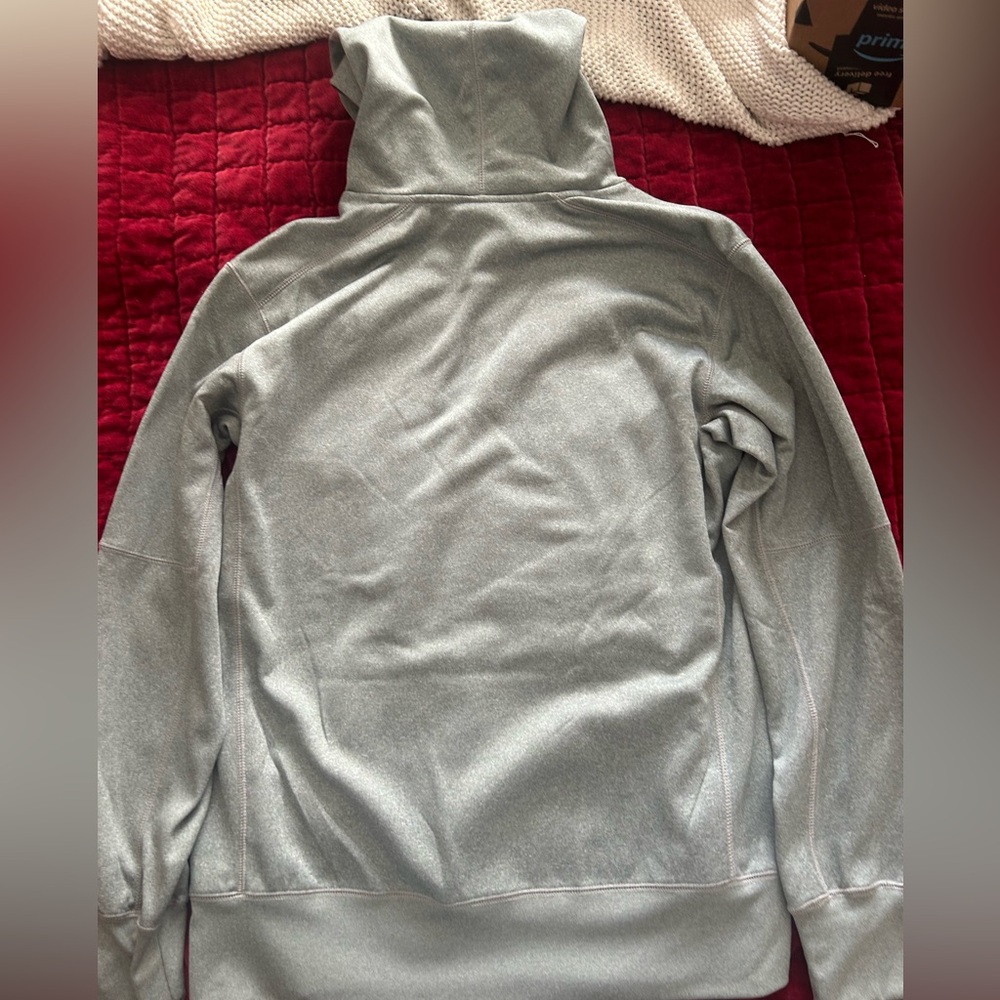 Chicago Cubs Nike Therma-Fit Gray Hoodie - Picture 2 of 5